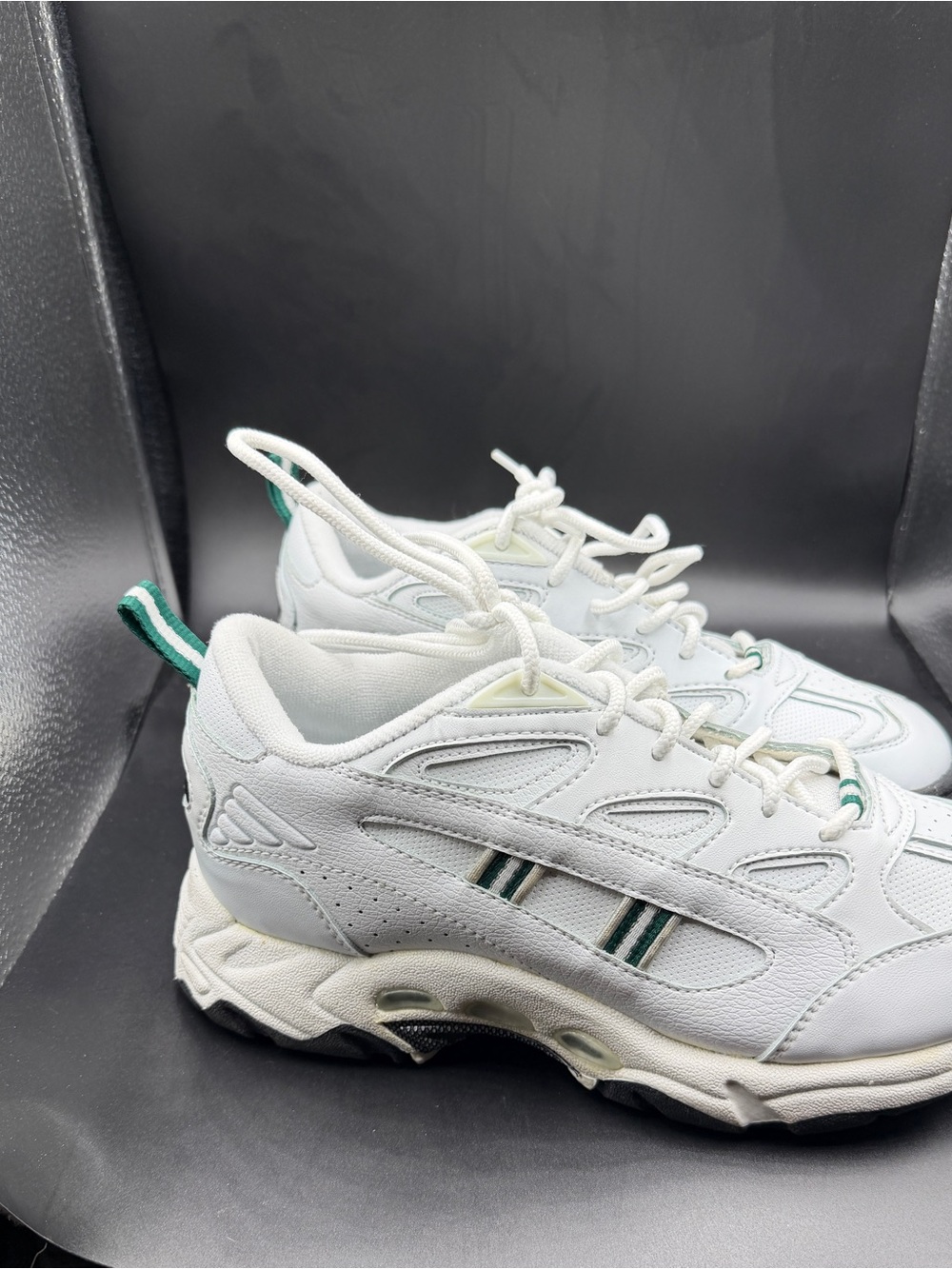 Everlast White Athletic Women’s Sneakers with Green Accents